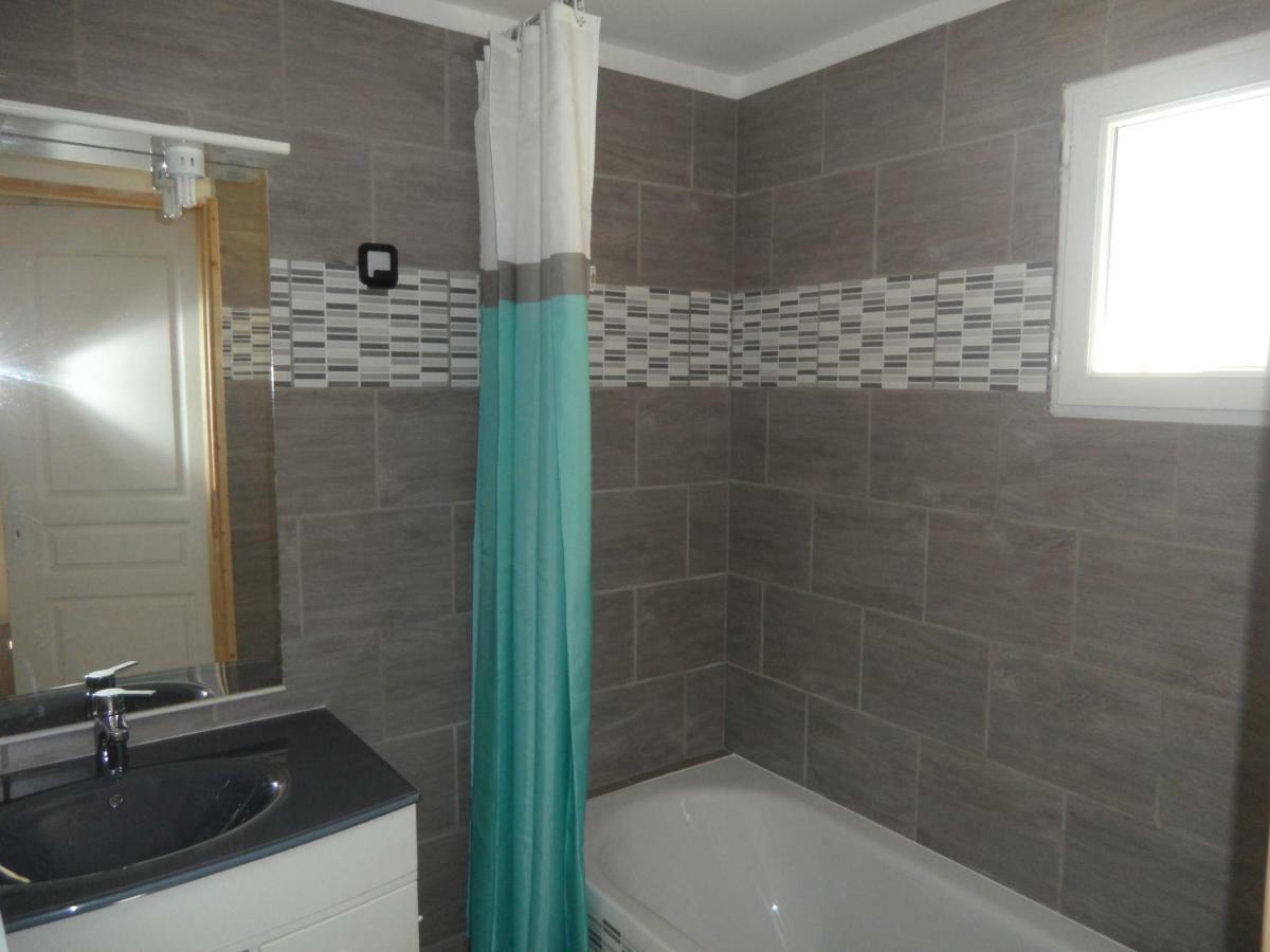 Mas Vincent Appartement La Fare-les-Oliviers Buitenkant foto